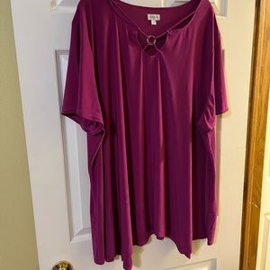 Cute Plum colored cross neck 30/32 shirt